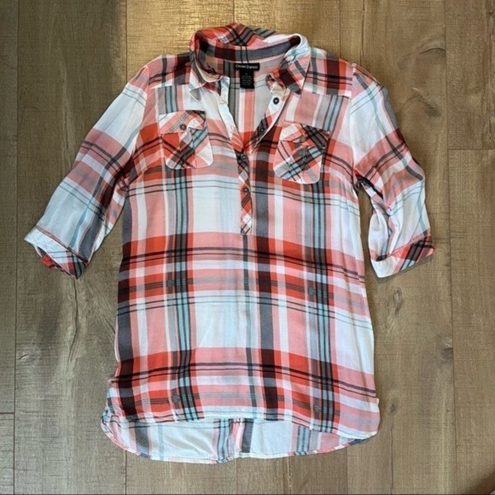 Short Sleeve shirt with buttons